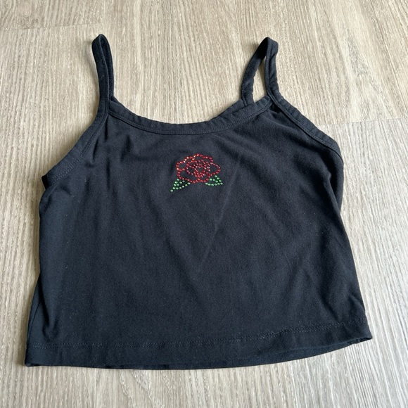 Black tank top - Picture 2 of 3